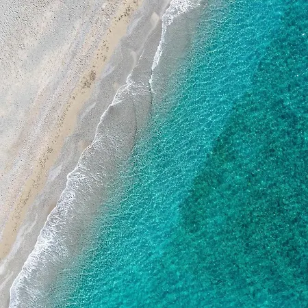 Sarakinas Residences * Myrtos